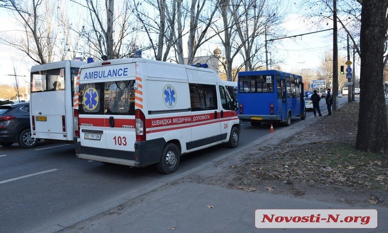 В центре Николаева маршрутка сбила пешехода