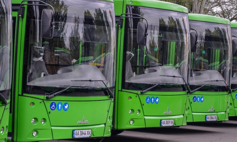 Водитель «зеленого» автобуса в Николаеве заплатит штраф 17 тыс.грн. за перевозку стоящих пассажиров