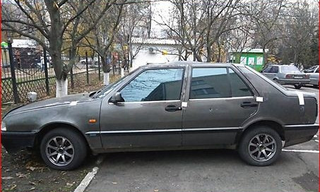 В Первомайске двое неизвестных, угрожая огнестрельным оружием, завладели автомобилем 