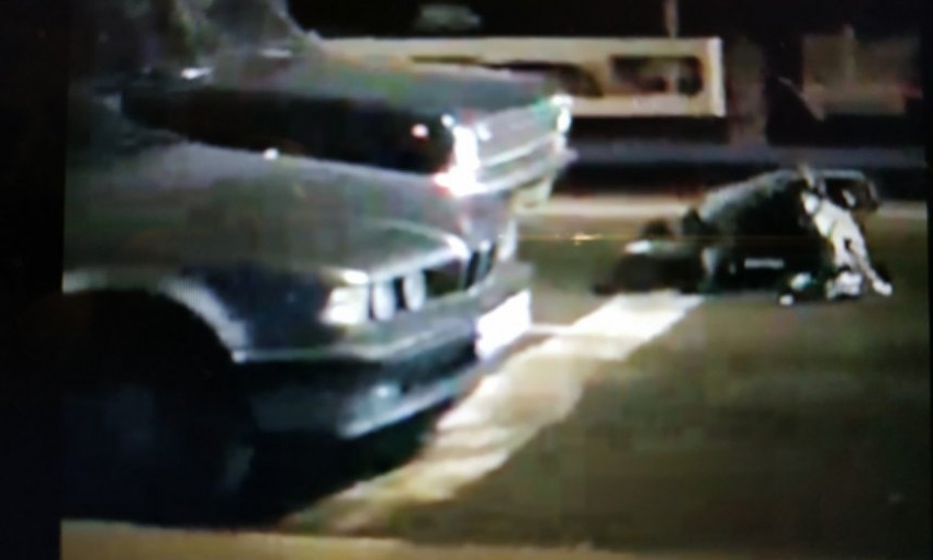 Двойное столкновение: на  Богоявленском проспекте мопед столкнулся с двумя автомобилями