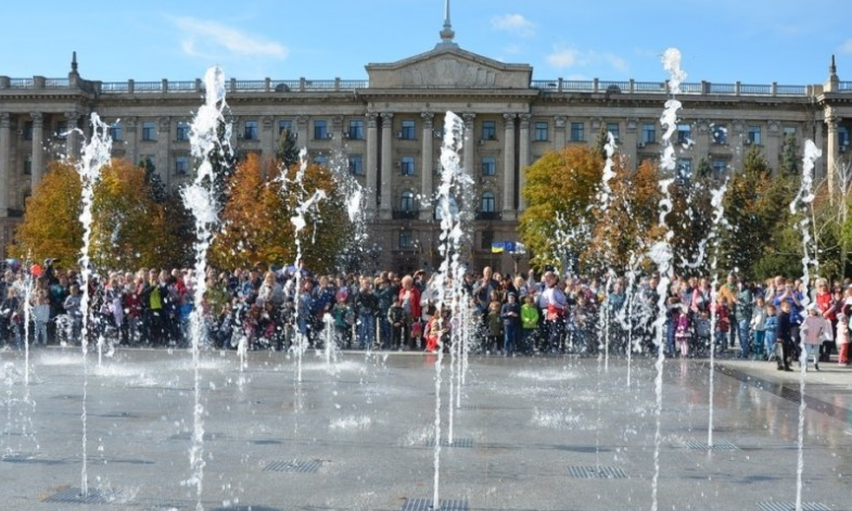 На День защиты детей на площади Соборной заработают фонтаны