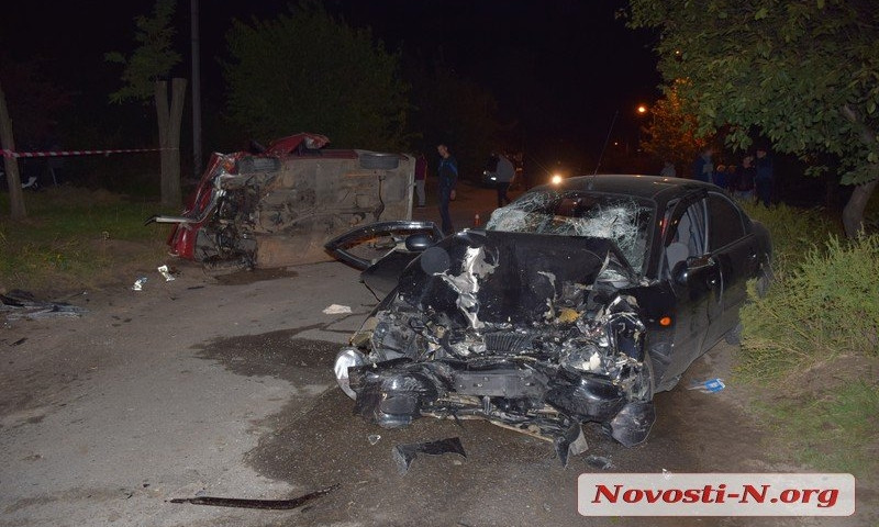 Жуткая авария на Прибугской: столкнулись автомобили, есть погибшие и пострадавшие