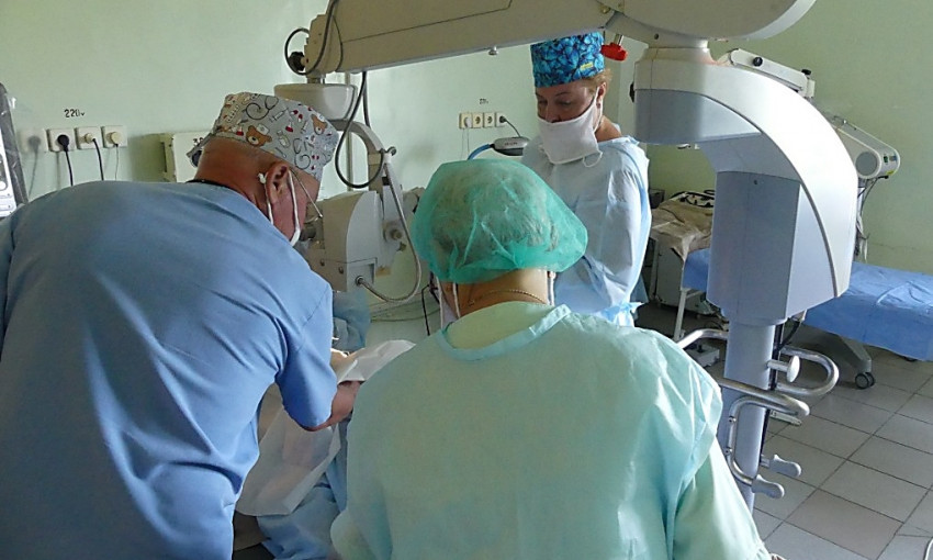 Уникальная операция: николаевские врачи спасли зрение человеку с тяжелой врожденной патологией