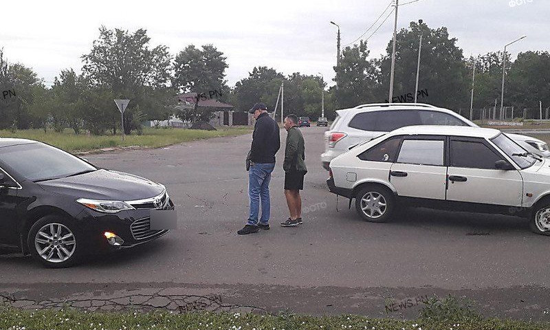 Пьяный водитель на автомобиле врезался в машину начальника полиции Николаевщины 