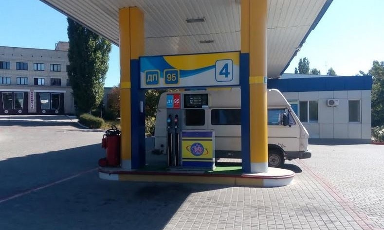 В Южноукраинске неизвестные напали на автозаправку и пытались поджечь цистерну с газом