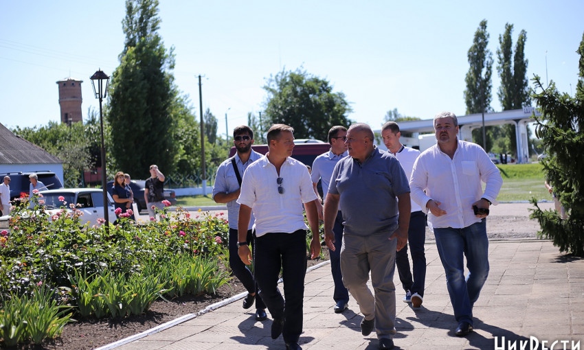 Ляшко посетил Николаевскую область: пообещал ремонт дорог и потребовал поддержки фермеров