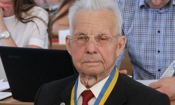 Человеку, который высадил в Николаеве 22 тысячи деревьев, исполнился 91 год