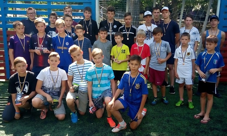 В Южноукраинске наградили победителей городского чемпионата по дворовому футболу