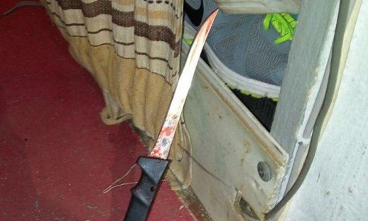 В Николаеве женщина ударила своего сожителя ножом и ушла за алкоголем