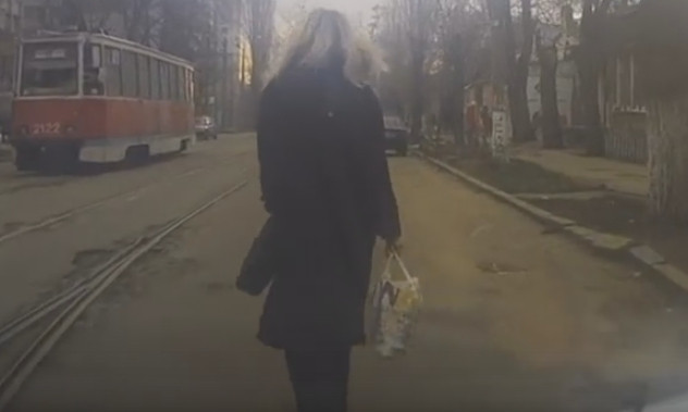 Николаевские камиказде: безрассудные пешеходы бросаются под колеса автомобилей
