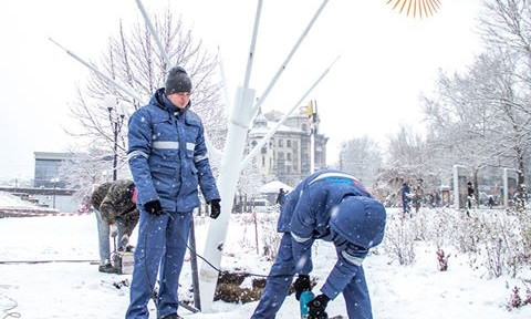 В Николаеве установят "дерево", от которого можно будет заряжать гаджеты