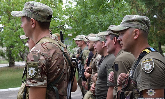 Отряд николаевских полицейских-спецназовцев отправился в зону проведения операции объединенных сил