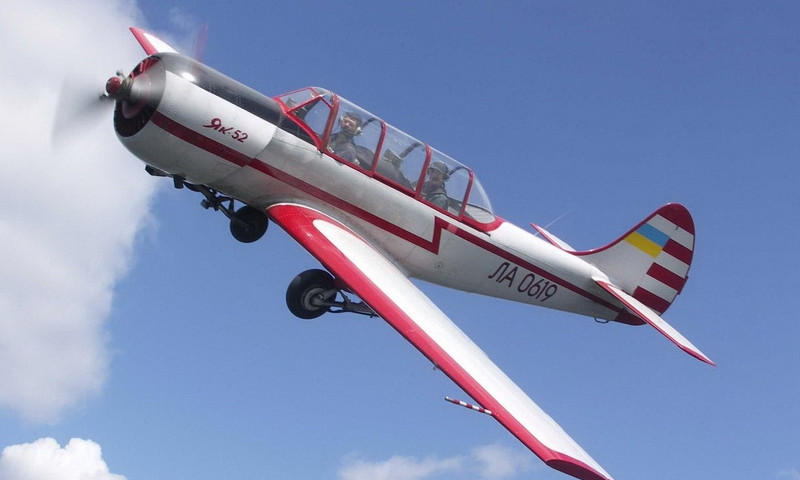 Активный отдых в Николаеве: полеты на самолете и прыжки с парашюта