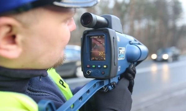 Николаевская полиция выписала первые штрафы за превышение скорости, зафиксированные при помощи TruCam