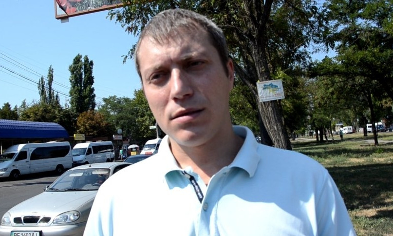 Николаевскому активисту выстрелили в руку