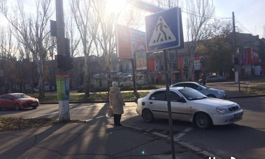 Светофор на Центральном проспекте в Николаеве до сих пор не работает
