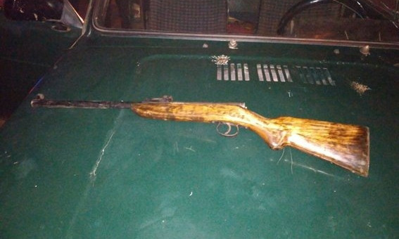 В Николаевской области задержан пьяный водитель с оружием в салоне автомобиля