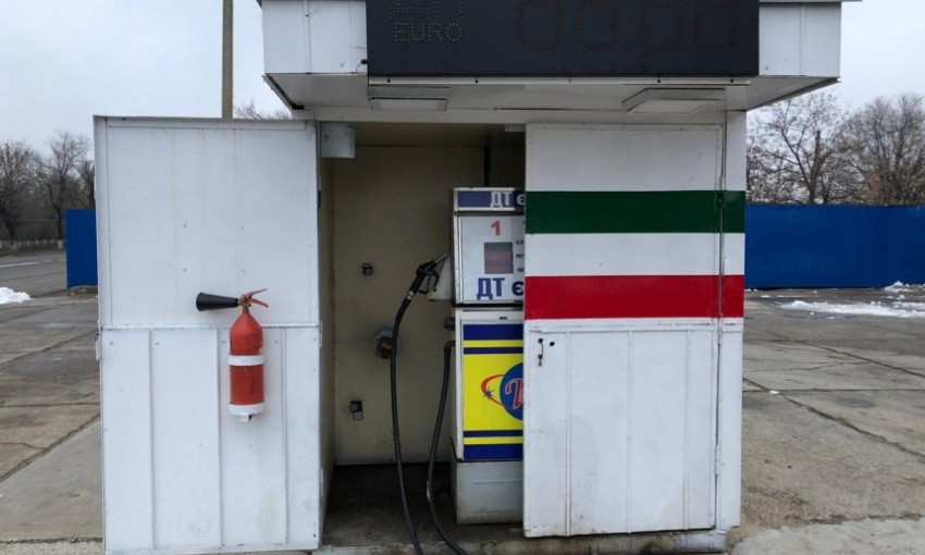В Николаевской области правоохранители приостановили незаконную деятельность автозаправки и изъяли топливо