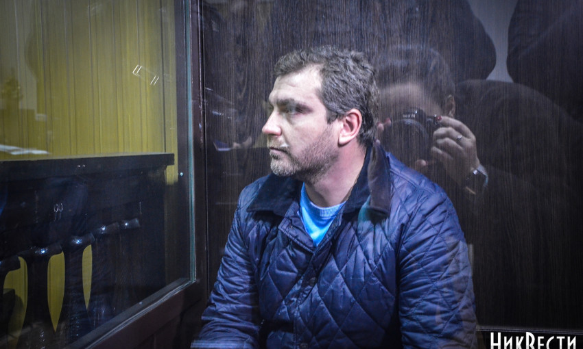 Задержанный руководитель аэропорта «Николаев» отказался давать показания в суде, так как боится за свою жизнь