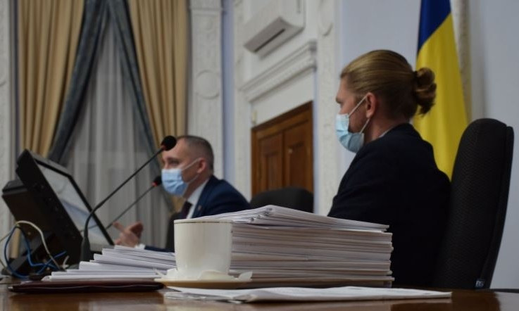 Работу сессии Николаевского горсовета продлили до 21.00