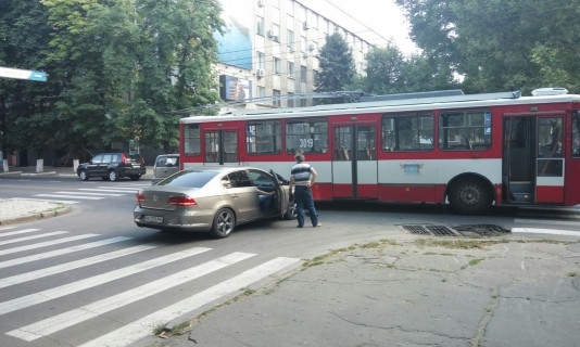Автомобильная авария в центре Николаева 