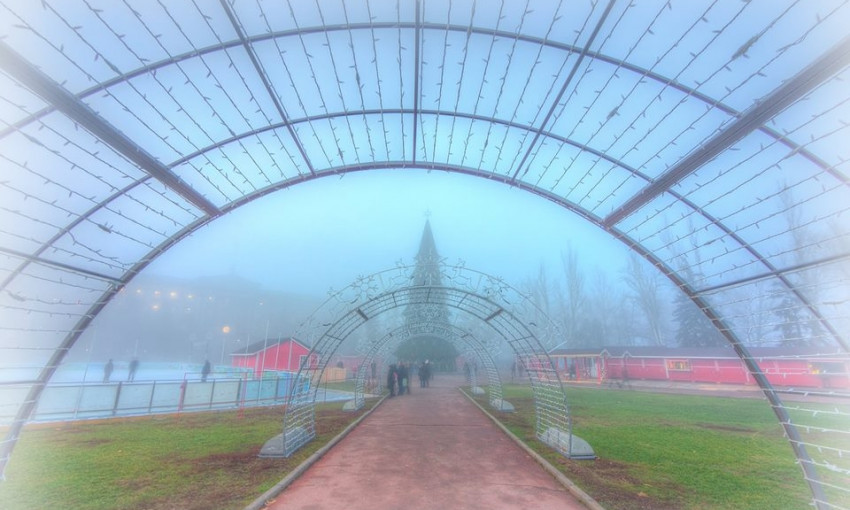 Николаев окунулся в густой туман