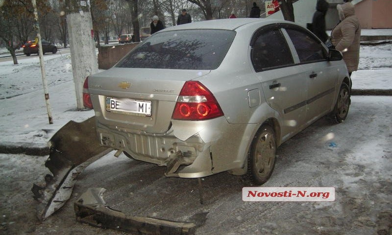 ДТП на Севастопольской улице при участии автомобилей Chevrolet Aveo и Daewoo Nexia