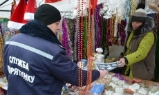 В Николаеве спасатели и полиция провели совместный рейд по местам продажи пиротехники