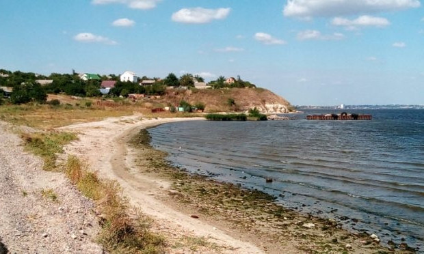 Департамент ЖКХ отдаст фирме из Очакова более 2 миллионов гривен за уборку сквера и пляжа в Варваровке