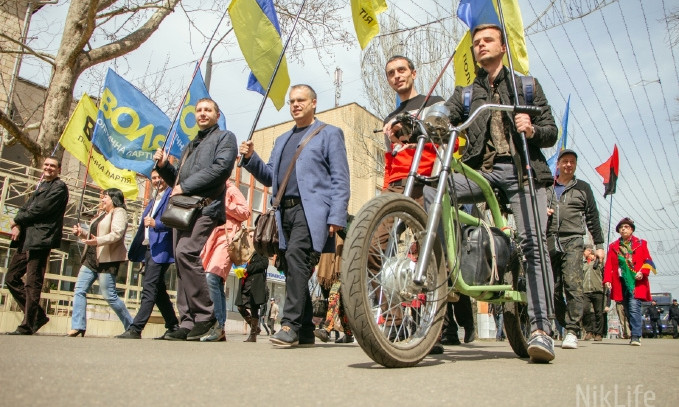 В Николаеве состоялось шествие в честь пятилетия разгона местных сепаратистов