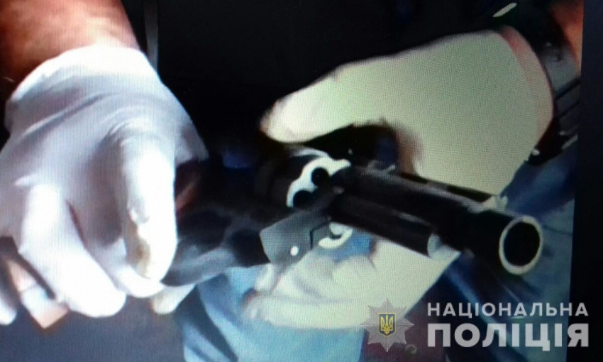 В Николаевской области мужчина хранил дома 1,5 кг наркотиков и оружие