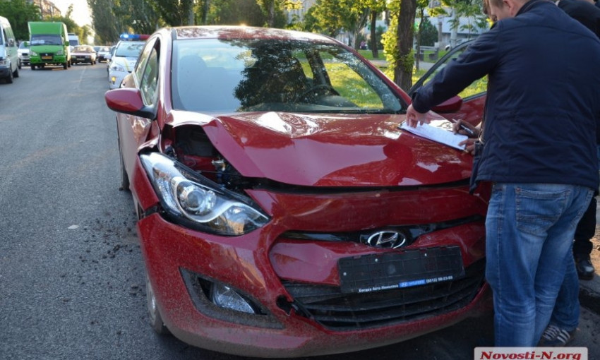 В Николаеве ДТП: Hyundai врезался в Škoda Octavia