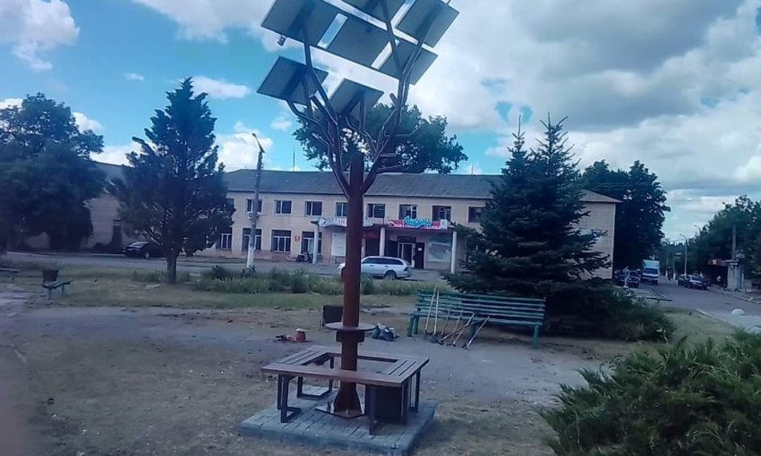 «Солнечное дерево» появилось в одном из райцентров Николаевщины