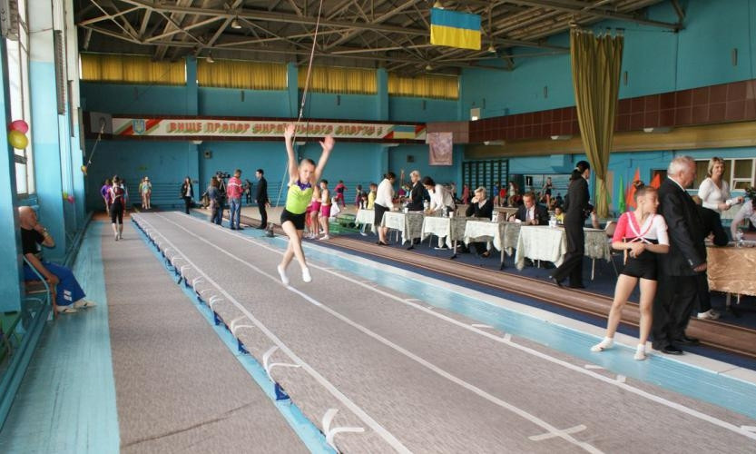В чемпионате Украины по прыжкам на акробатической дорожке победила София Абрамова из Николаева