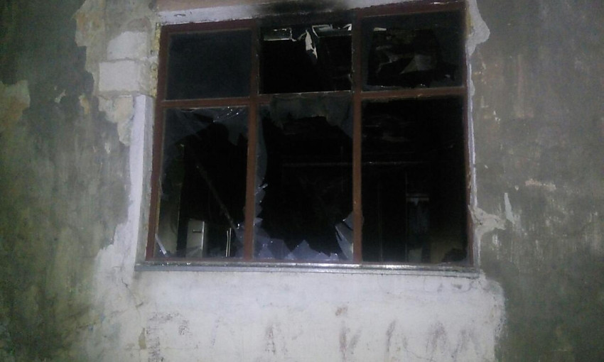 В Николаеве на улице Строителей из-за короткого замыкания горела квартира