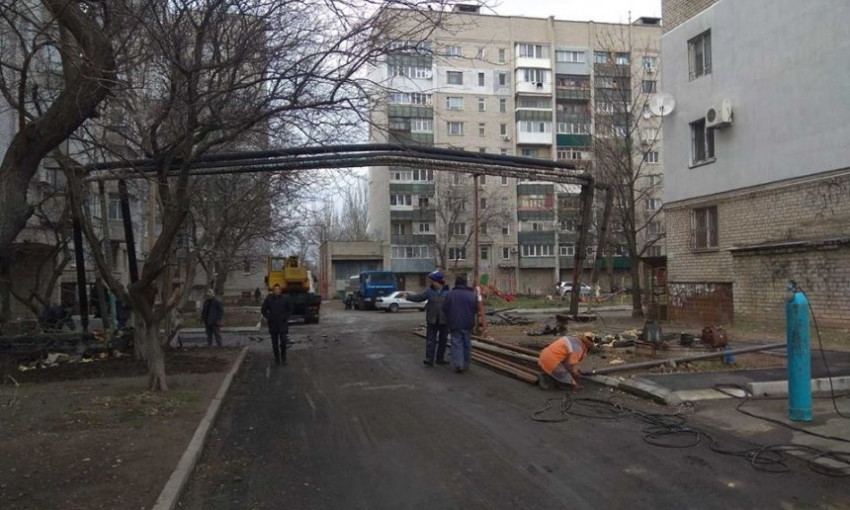 В Николаеве неизвестные повредили тепловую сеть и скрылись: в центре нет отопления