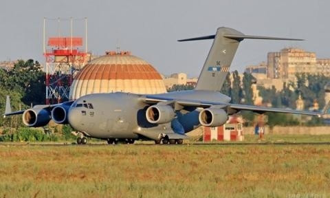 В Украину прилетели военные самолеты НАТО
