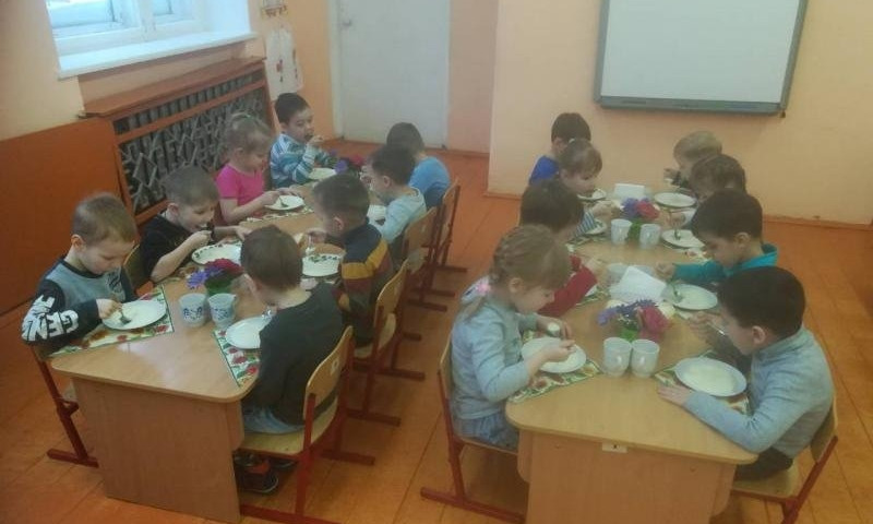 «Выводы очень плохие»: в Николаеве создали комиссию, которая изучит продукты в школьных столовых