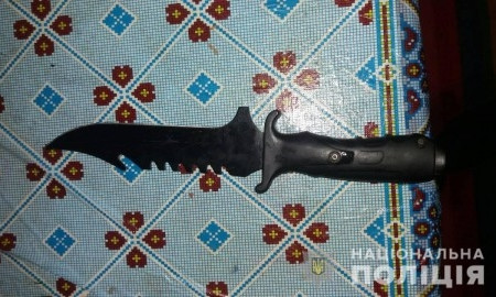 На Николаевщине местный житель, вооруженный ножом, совершил разбойное нападение на магазин