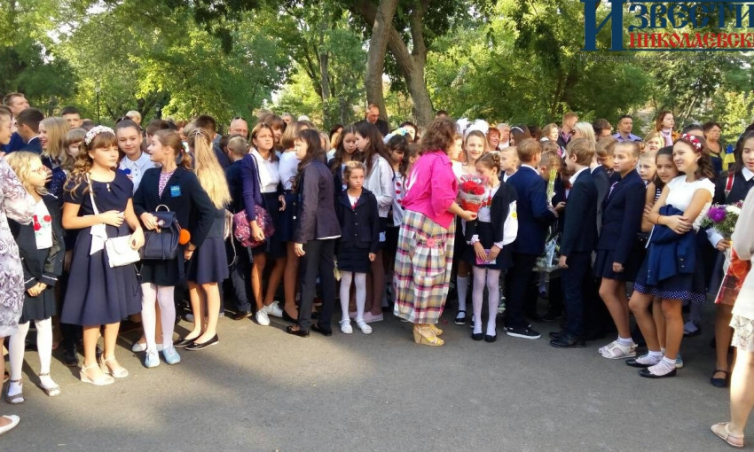 Сегодня Николаевские дети дружно вернулись за школьные парты