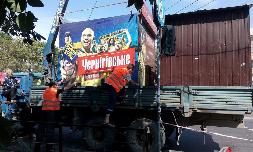 В Николаеве рядом с рынком «Южный» снесли незаконные МАФы