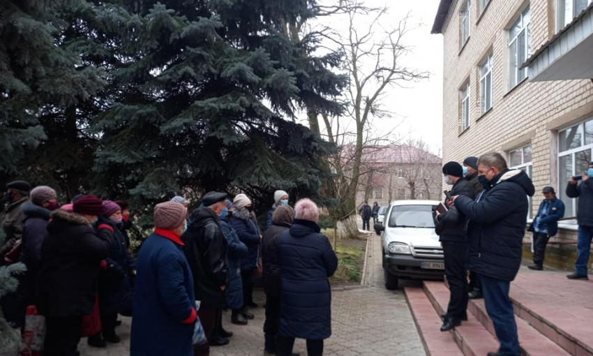 Жители ОТГ на Николаевщине протестовали против повышения тарифов