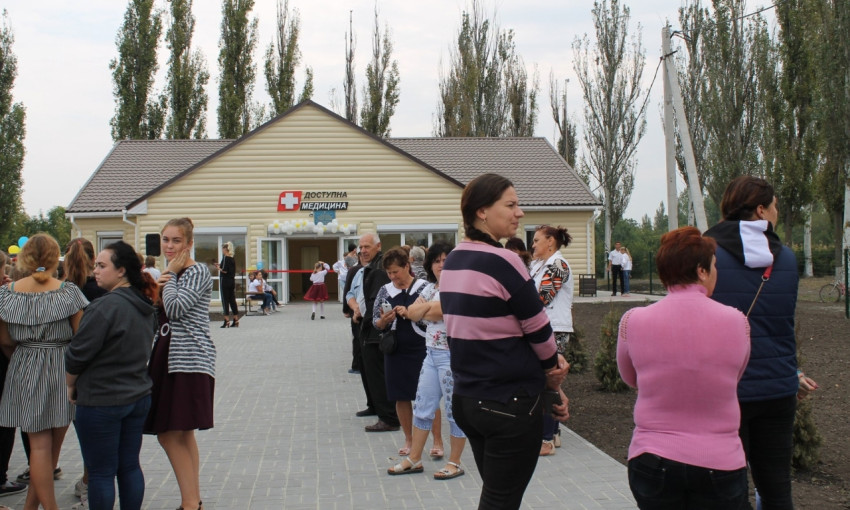 В Новобугском районе торжественно открыли построенную амбулаторию общей практики семейной медицины