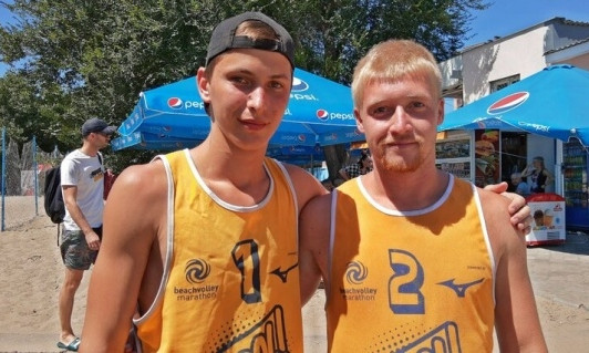 Николаевские пляжные волейболисты выиграли тур чемпионата Украины