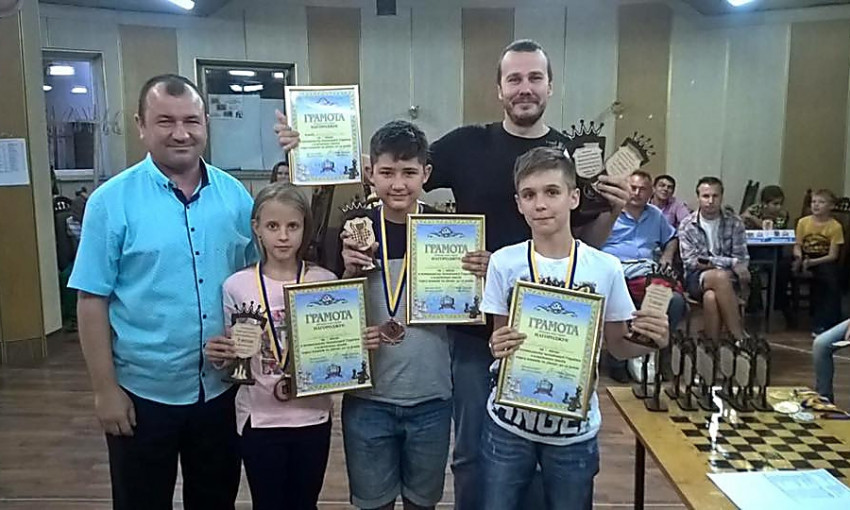 Шахматная сборная Николаевщины стала чемпионом Украины по блицу