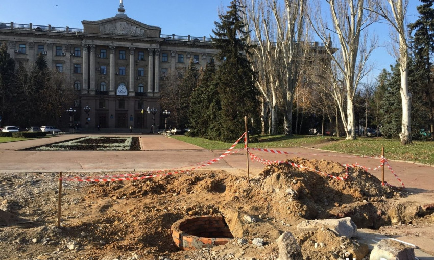 Сенкевич: Новогодняя елка будет стоять на месте Ленина