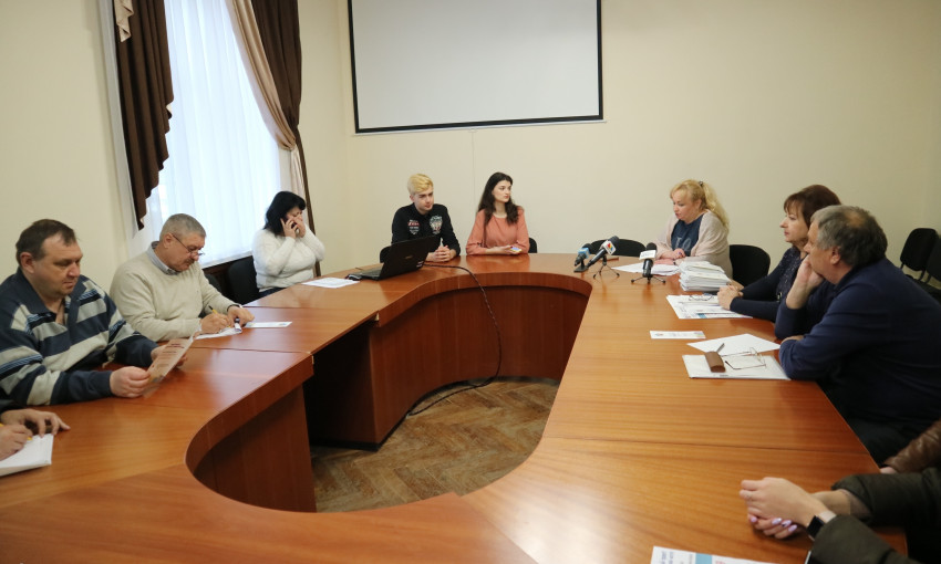 Специалисты Департамента экономического развития проводят консультации в рамках программы «Общественный бюджет Николаева»
