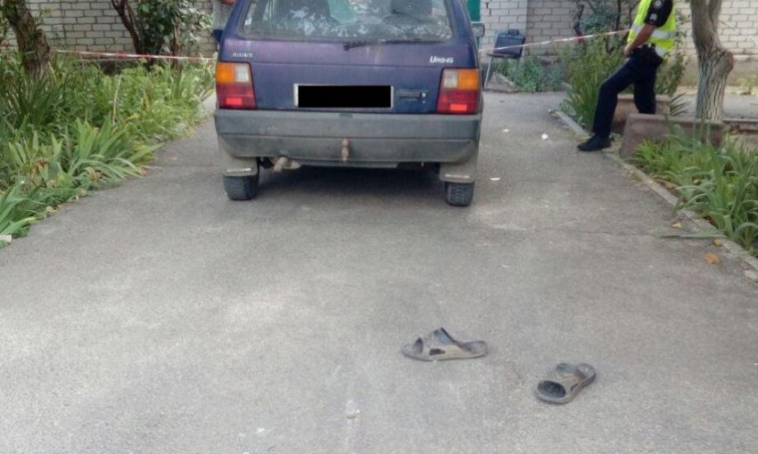 В Николаеве водитель Fiat переехал 80-летнего дедушку, лежавшего на дороге: пенсионер скончался