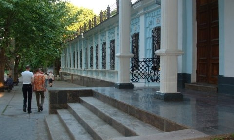 Начало сезона в Николаевском драмтеатре - по плану, подорожание билетов не прогнозируется
