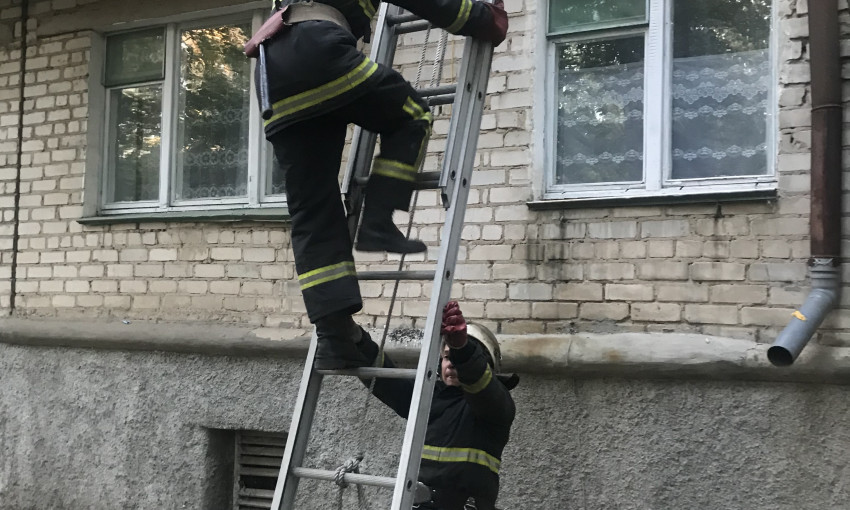 В Первомайске местный житель потерял ключи от квартиры, на помощь пришли спасатели